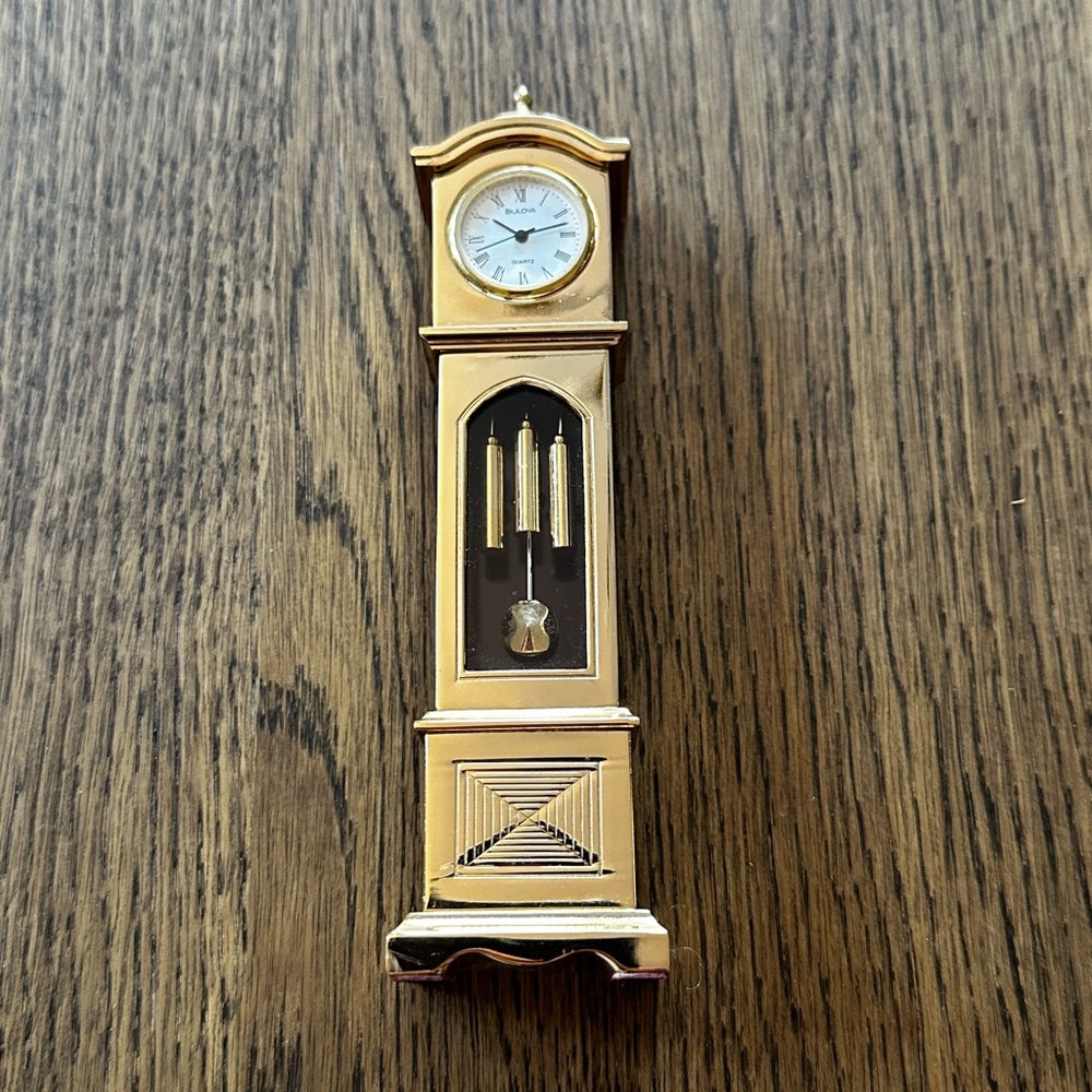 Rare 1988 Bulova Miniature Grandfather Desk Clock